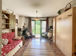 Studio de 25m² au pied des pistes avec kitchenette, terrasse et casier à skis - FR-1-560-57